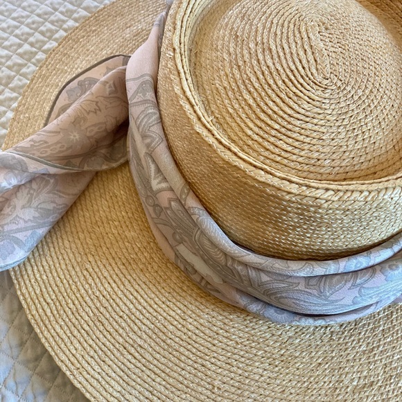 Liz Claiborne delicate vintage scarf - Picture 6 of 10